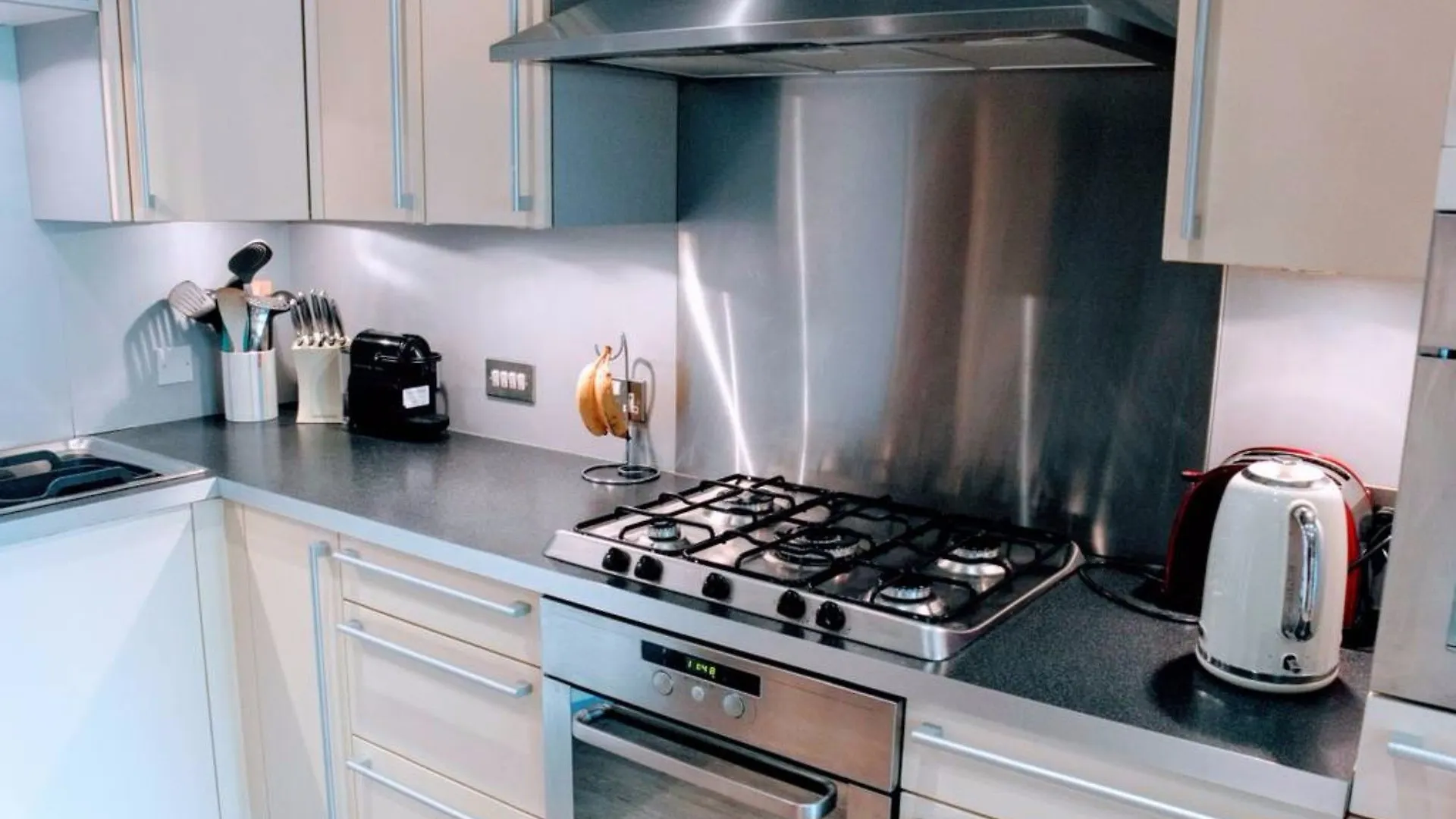 2 Bedroom Apartment With Sea View Sleeps 4 Edinburgh 0*,